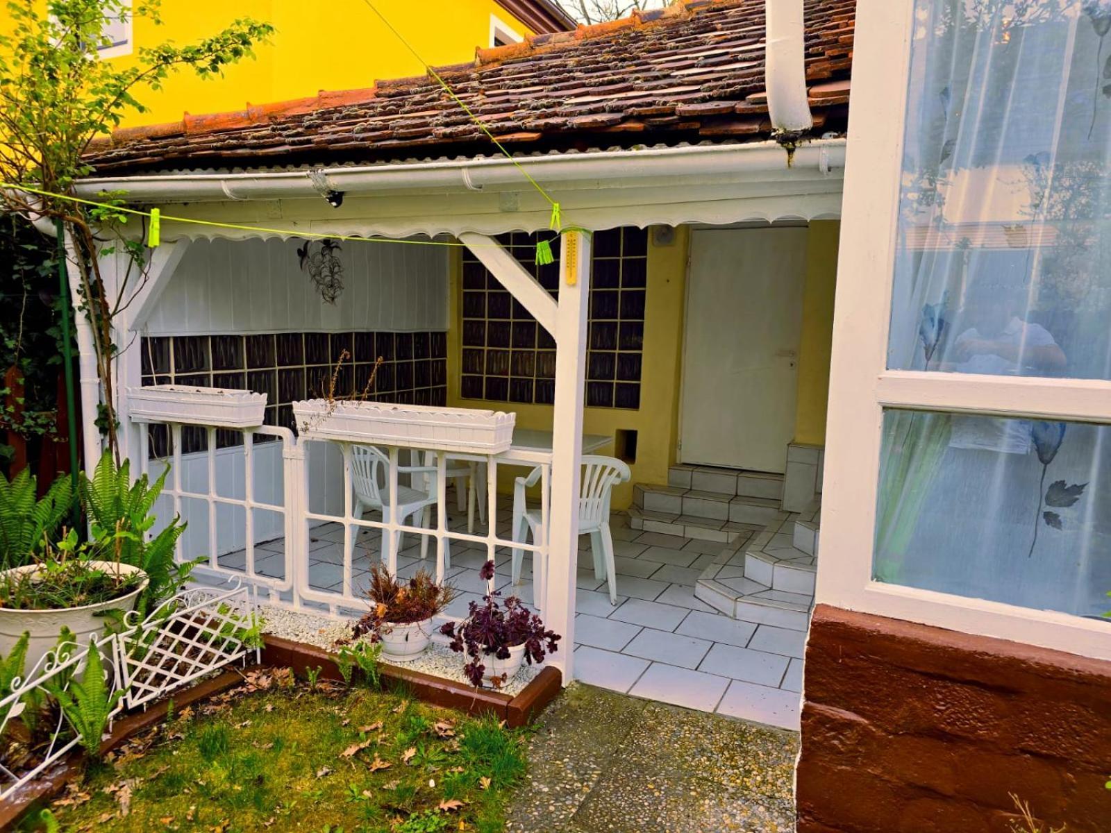 B&R Ferienhaus In Der Naehe Des Flughafens Нюрнберг Экстерьер фото